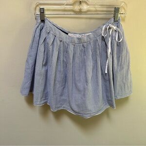 AEO~ Micro Stripe Blue + White Mini Skirt in size 4